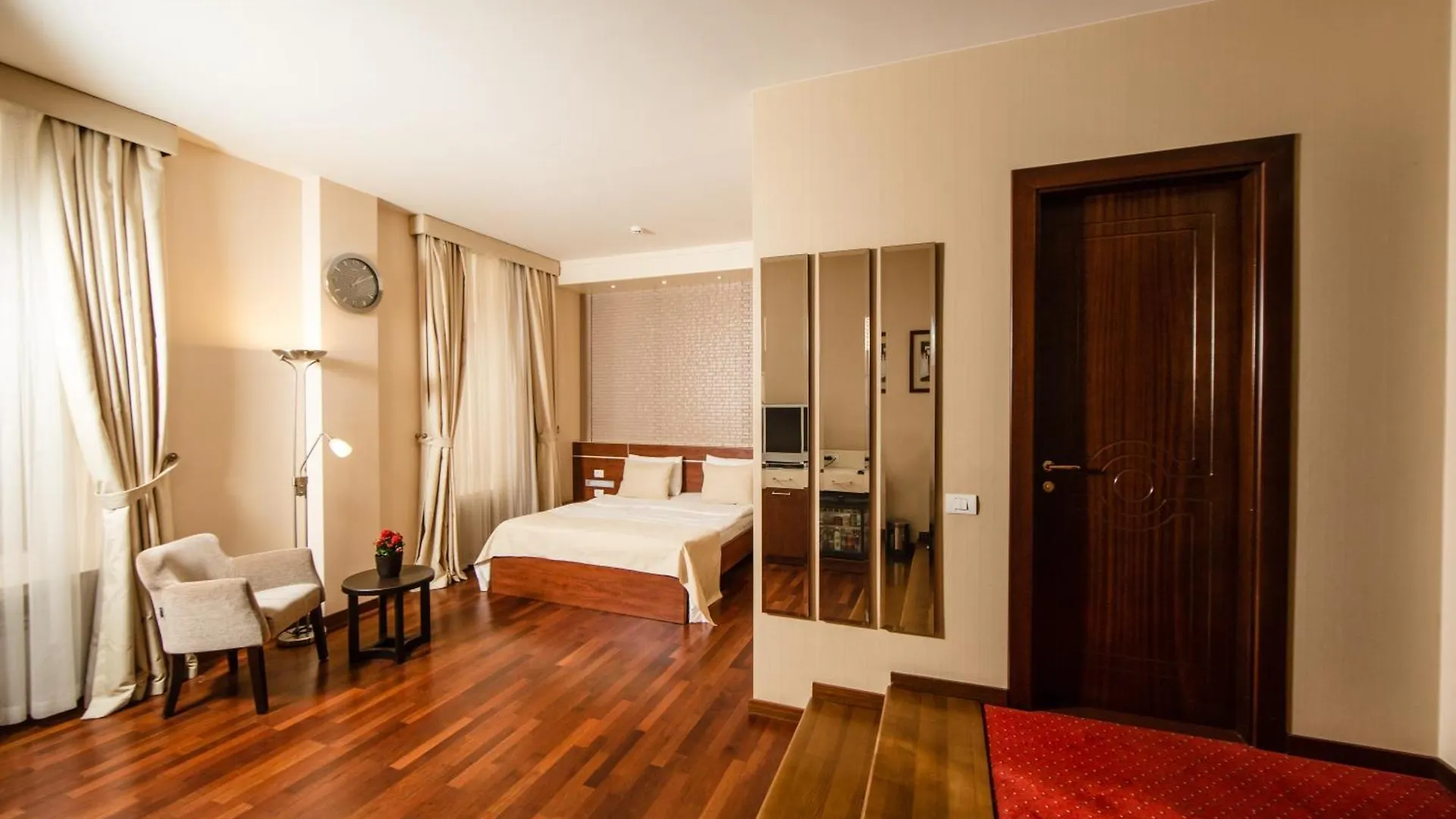 Passage Luxury Rooms Hotel Bakü 0*,