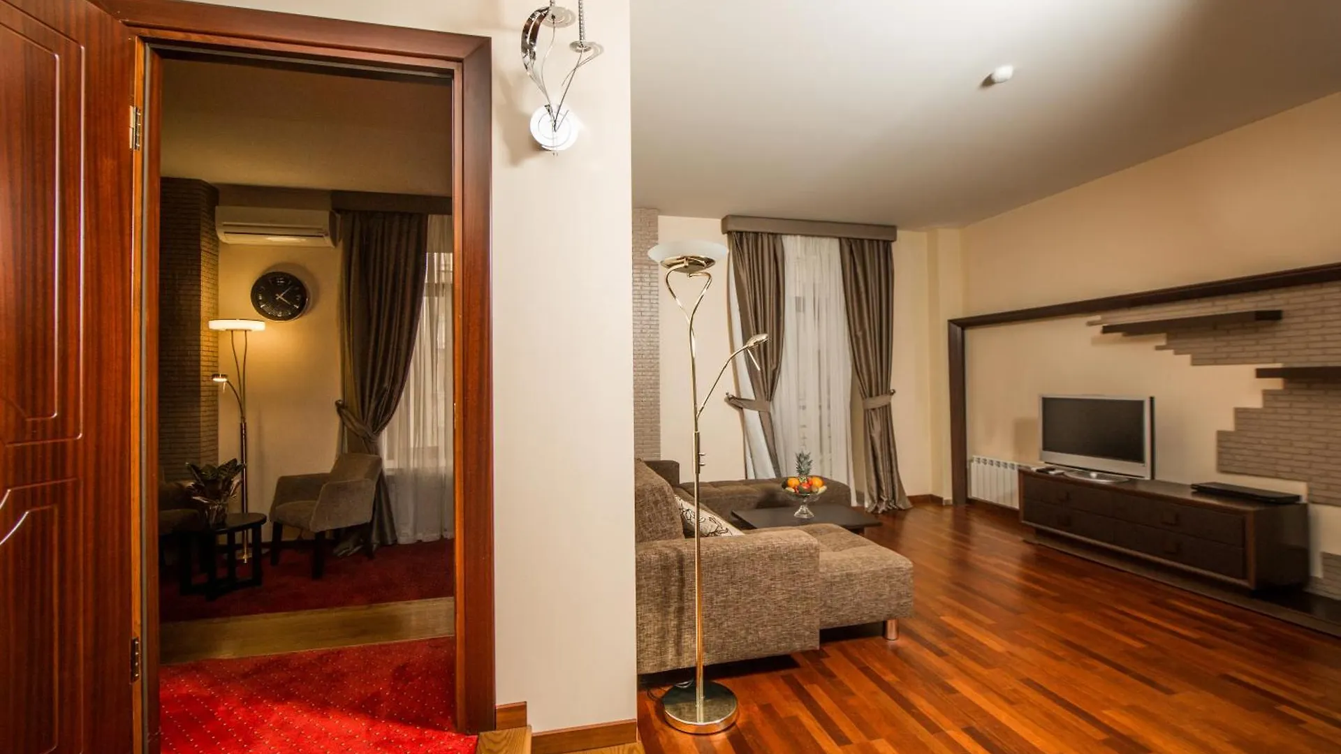 Passage Luxury Rooms Hotel location